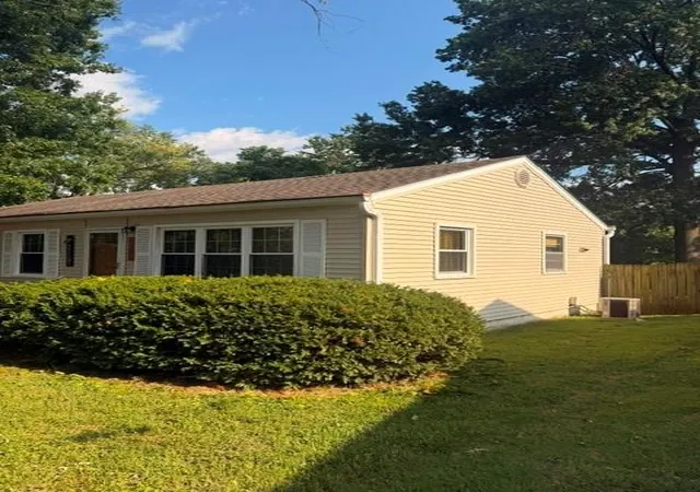 Photo 3 of Sale Pending at 6307 Rowland Ave, Kansas City, KS 66104 | MLS# 2634839 | Listing updated on 2026-08-08