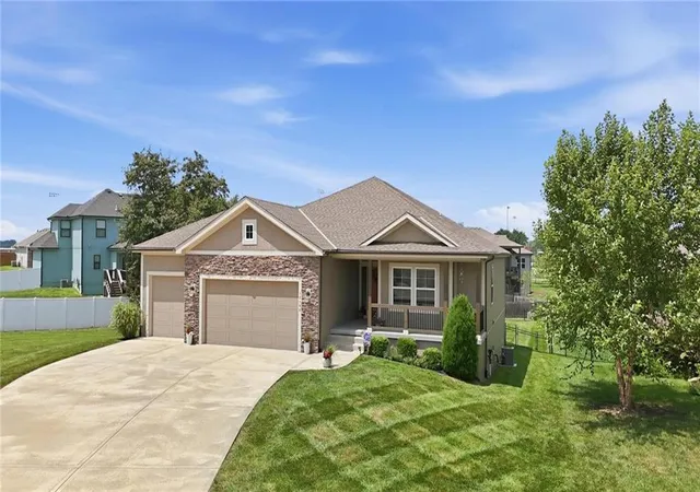 2nd image of 12100 Canna Ct, Peculiar, MO 64078 | MLS# 2634845