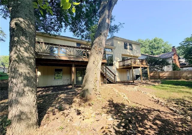3rd image of 6925 Long Ave, Shawnee, KS 66216 | MLS# 2634846
