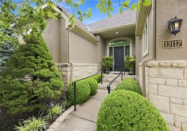 1st image of 13117 Reeds St, Overland Park, KS 66209 | MLS# 2634861