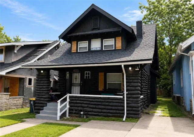 Photo 1 of Single family home for sale at 4009 S Benton Ave, Kansas City, MO 64130 | MLS# 2634870 | Listing updated on 2026-08-24