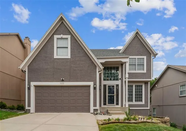 1st image of 7233 Cottonwood Dr, Shawnee, KS 66216 | MLS# 2634872