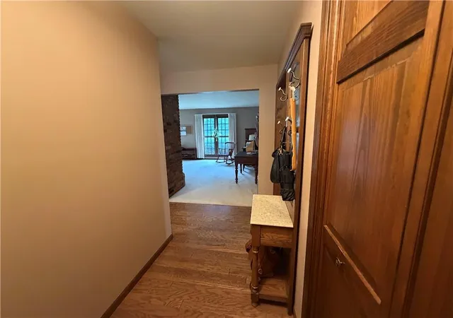 3rd image of 2106 Oaklawn Dr, Chillicothe, MO 64601 | MLS# 2634882