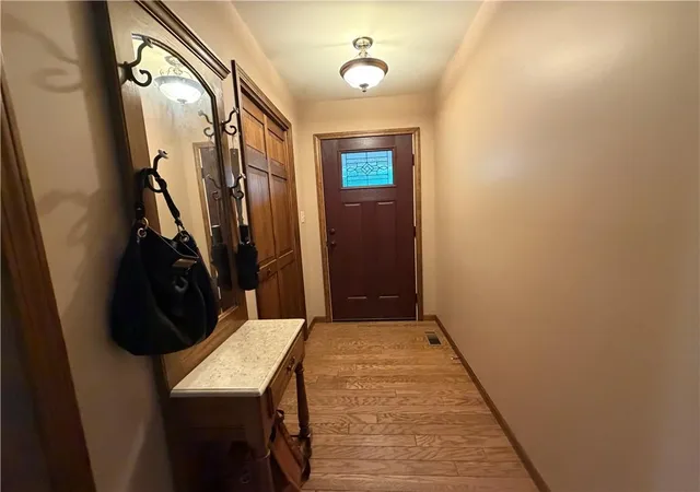4th image of 2106 Oaklawn Dr, Chillicothe, MO 64601 | MLS# 2634882