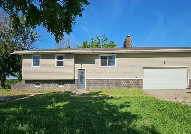 1st image of 1782 California Rd, Pomona, KS 66076 | MLS# 2634884