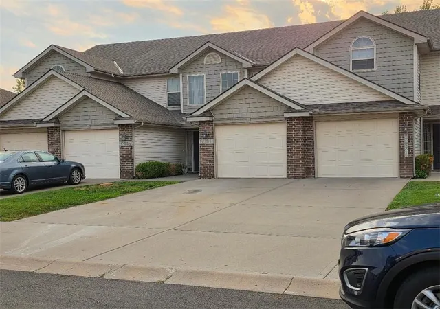 Photo 3 of Multi family home for sale at 12325 12327 12335 12337 Nw Fox Crk Dr, Platte City, MO 64079 | MLS# 2634885 | Listing updated on 2026-08-05