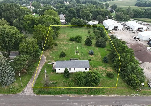 1st image of 705 Main St, De Kalb, MO 64440 | MLS# 2634887