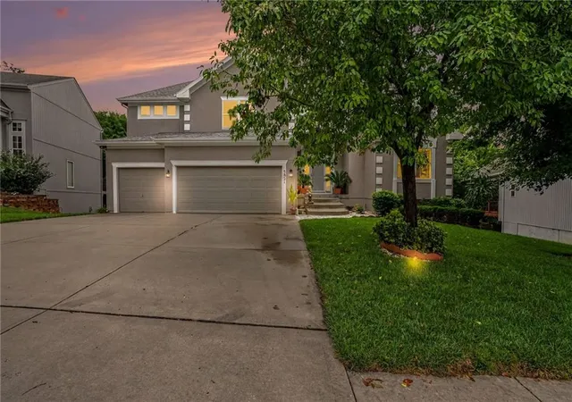 Photo 1 of Single family home for sale at 5821 Bedford Ave, Kansas City, MO 64151 | MLS# 2634889 | Listing updated on 2026-08-22