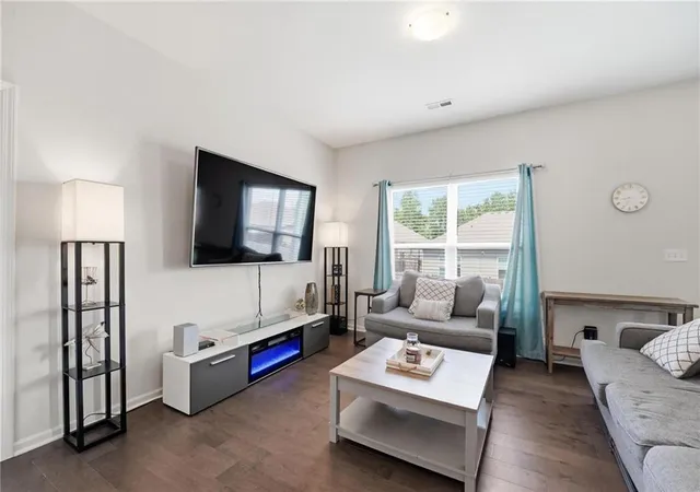 3rd image of 7720 Nw 123Rd Ter, Kansas City, MO 64163 | MLS# 2634897