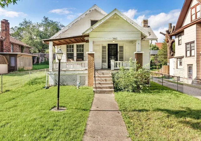 1st image of 3908 Norledge Ave, Kansas City, MO 64123 | MLS# 2634898
