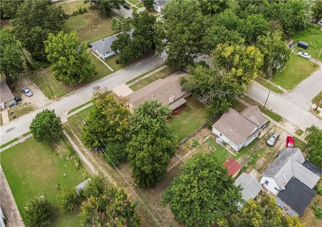 36th image of 624 N 15th St, Independence, KS 67301 | MLS# 2634911