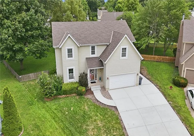 4th image of 14060 S Blackfoot Ct, Olathe, KS 66062 | MLS# 2634912