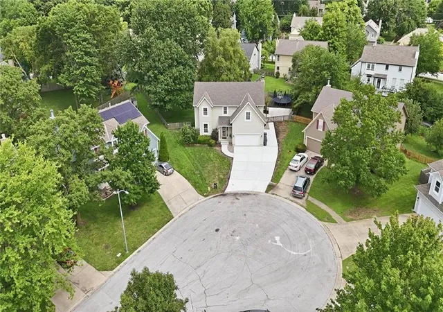 5th image of 14060 S Blackfoot Ct, Olathe, KS 66062 | MLS# 2634912