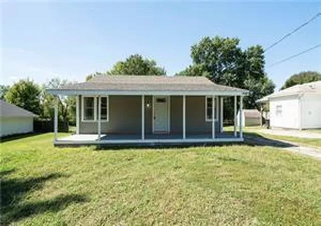 Photo 1 of Single family home for sale at 15309 E Mayes Rd, Independence, MO 64050 | MLS# 2634916 | Listing updated on 2026-08-23