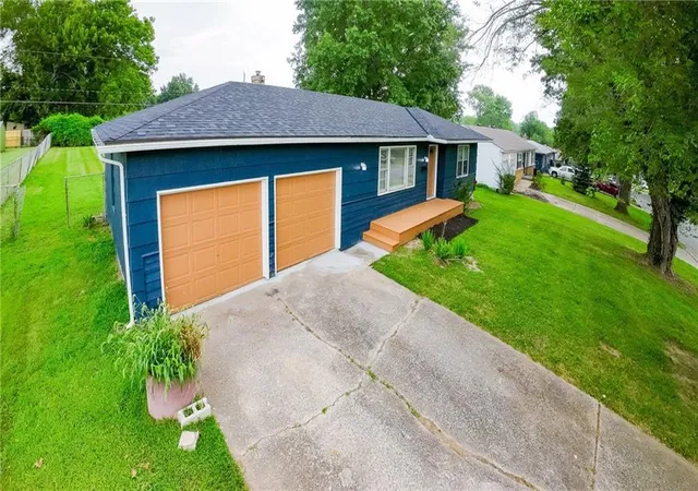 Photo 3 of Single family home for sale at 12308 E 52nd Terrace S, Independence, MO 64055 | MLS# 2634920 | Listing updated on 2026-09-07