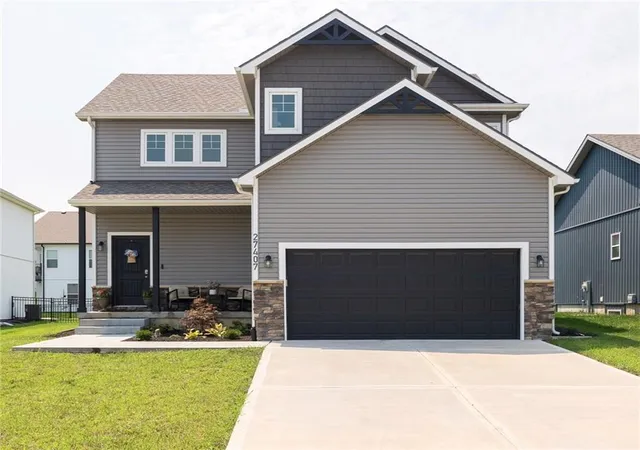 Photo 1 of Sale Pending at 27407 E Sycamore St, Lees Summit, MO 64086 | MLS# 2634927 | Listing updated on 2026-09-28