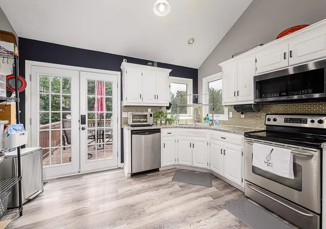 image of 21206 W 55th Ter, Shawnee, KS 66218 | MLS# 2634929