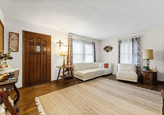 4th image of 2507 Maple Ave, Leavenworth, KS 66048 | MLS# 2634931
