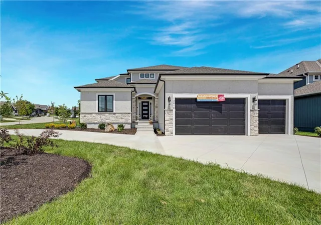 1st image of 13010 W 174th Ter, Overland Park, KS 66221 | MLS# 2634935