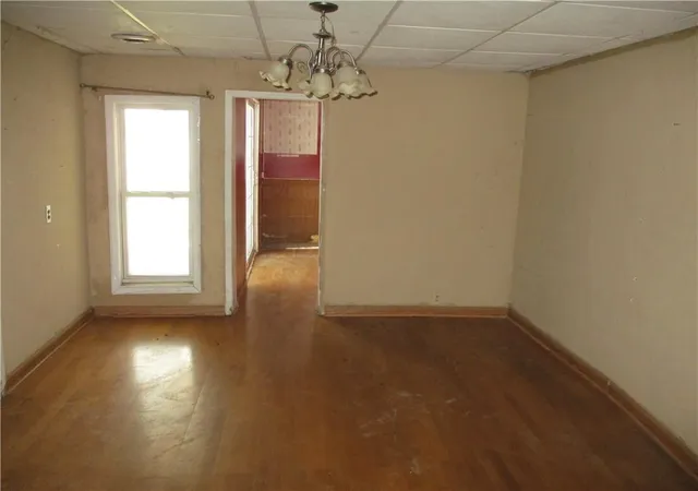 17th image of 530 S Pennsylvania Ave, Columbus, KS 66725 | MLS# 2634936