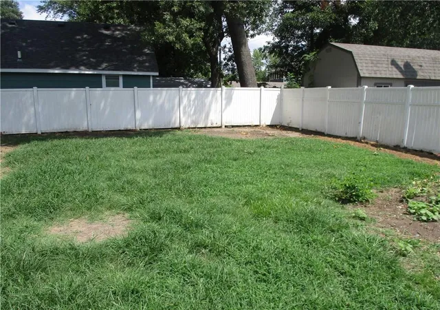 5th image of 530 S Pennsylvania Ave, Columbus, KS 66725 | MLS# 2634936