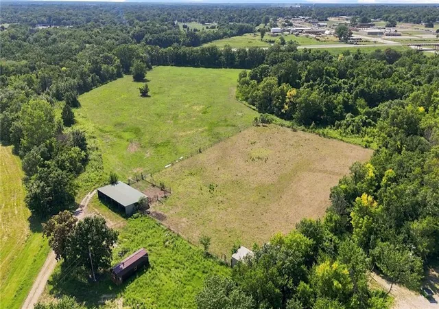 3rd image of 1274 1800 Street, Iola, KS 66749 | MLS# 2634945