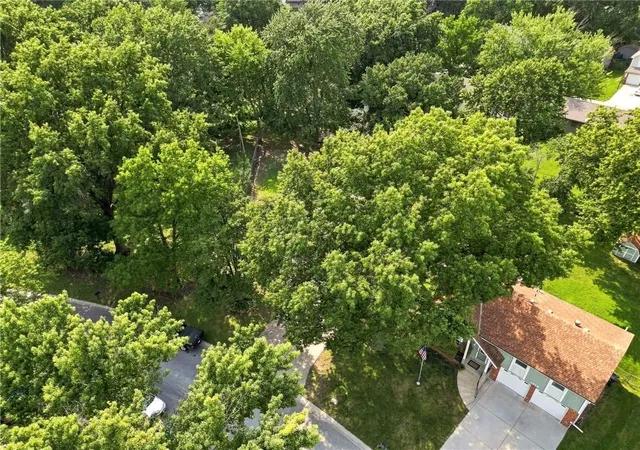 49th image of 1517 Scarborough St, Olathe, KS 66062 | MLS# 2634960