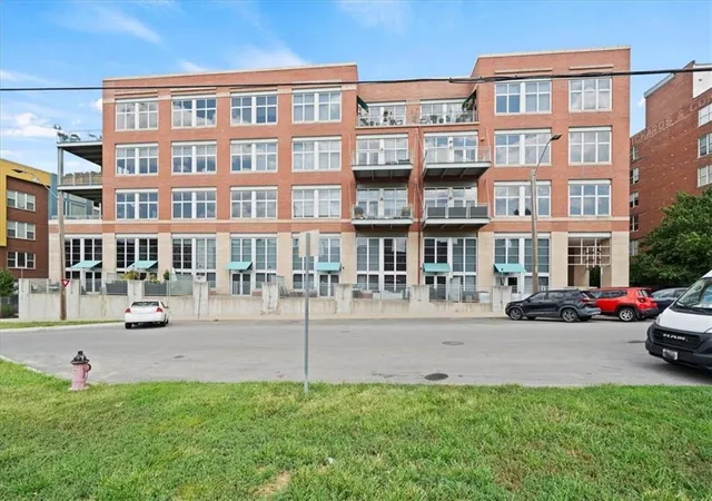 1st image of 210 W 5th St #101, Kansas City, MO 64105 | MLS# 2634964