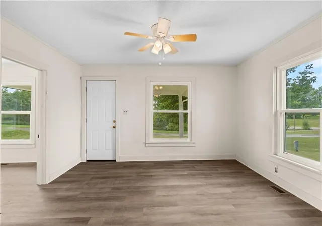 Photo 5 of Single family home for sale at 304 4th Street, Pattonsburg, MO 64670 | MLS# 2634965 | Listing updated on 2026-08-10