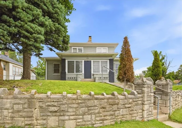 1st image of 1800 Freeman Ave, Kansas City, KS 66102 | MLS# 2634977