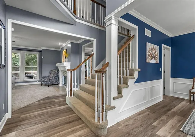 Photo 3 of Sale Pending at 324 Nw Bradford St, Lees Summit, MO 64064 | MLS# 2634981 | Listing updated on 2026-08-08