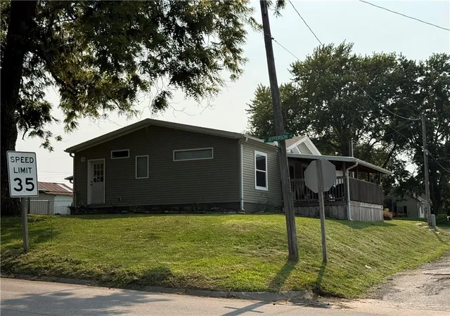 21st image of 207 N Jefferson St, Oregon, MO 64473 | MLS# 2634984