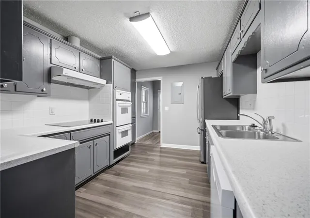 Photo 5 of Single family home for sale at 9604 E 67th Terrace, Raytown, MO 64133 | MLS# 2635006 | Listing updated on 2026-08-22