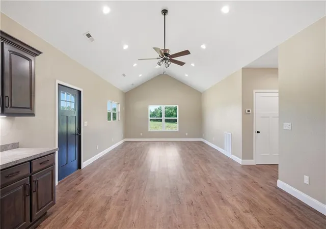3rd image of 17707 S 2200 Rd, Nevada, MO 64772 | MLS# 2635015