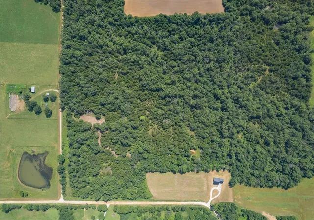 34th image of 17707 S 2200 Rd, Nevada, MO 64772 | MLS# 2635015