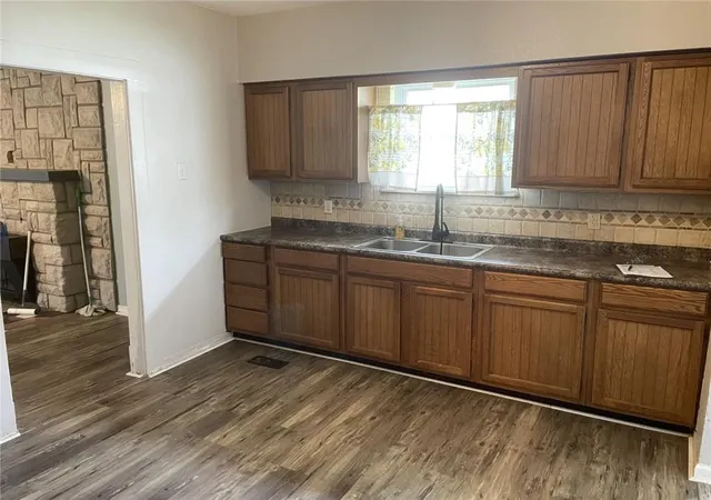 Photo 3 of Single family home for sale at 1107 Nelson St, Webb City, MO 64870 | MLS# 2635020 | Listing updated on 2026-08-05