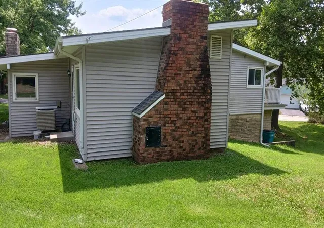 3rd image of 517 Brown Circle Dr, Osawatomie, KS 66064 | MLS# 2635022