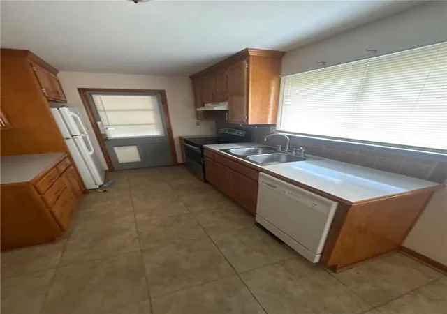Photo 4 of Single family home for sale at 11508 E 51st Street, Raytown, MO 64133 | MLS# 2635025 | Listing updated on 2026-08-12