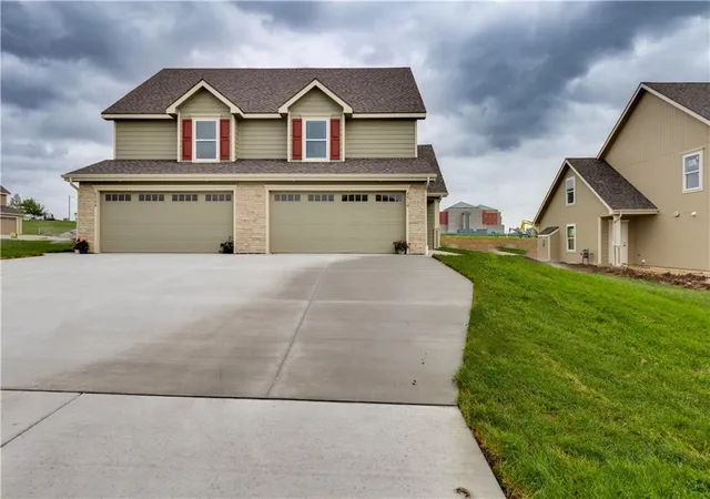 2nd image of 2510 Marcia Ln, Lawrence, KS 66046 | MLS# 2635035