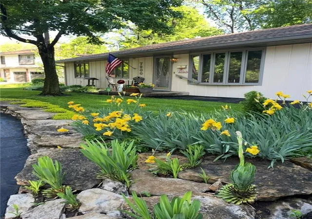 Photo 3 of Sale Pending at 7200 W 83rd Street, Overland Park, KS 66204 | MLS# 2635048 | Listing updated on 2026-09-02