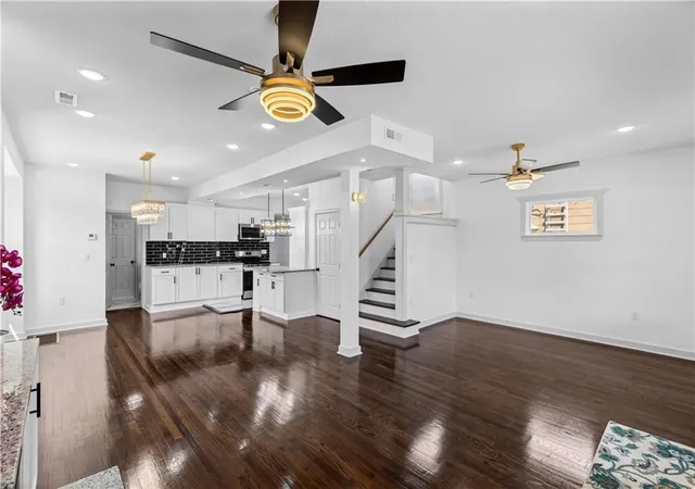 2nd image of 222 N 18th St, Kansas City, KS 66102 | MLS# 2635060