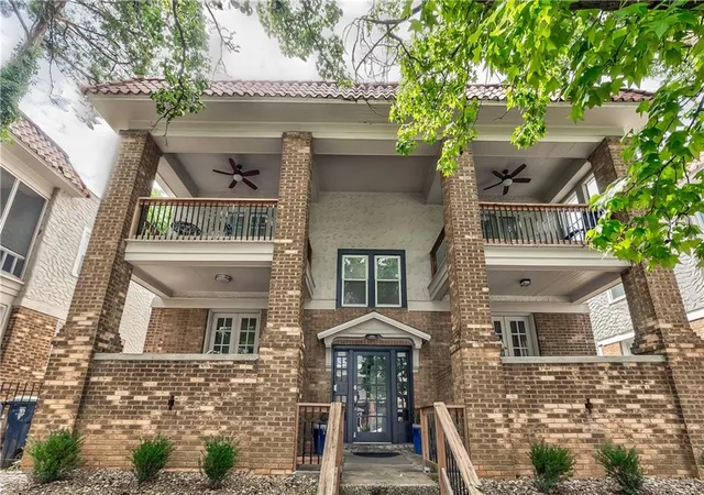 47th image of 1813 W 41st St, Kansas City, MO 64111 | MLS# 2635067