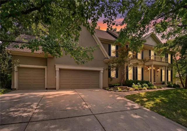 Single family home for sale at 5303 NW 60th Terrace, Kansas City, MO 64151 | MLS# 2635084