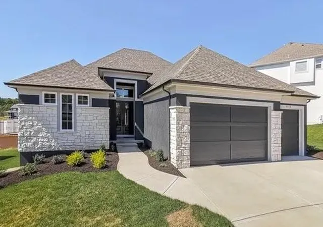 Photo 1 of Sale Pending at 10005 Ne 106th Court, Kansas City, MO 64157 | MLS# 2635092 | Listing updated on 2026-08-14