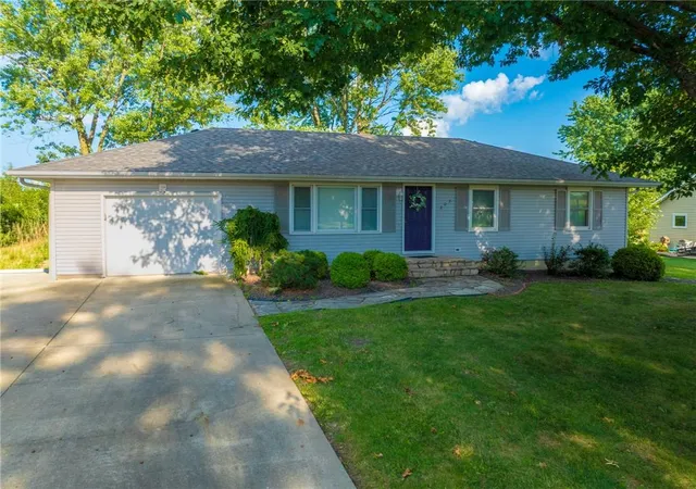 2nd image of 209 Markham Ct, Brookfield, MO 64628 | MLS# 2635097