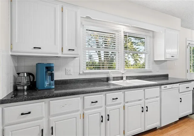 4th image of 209 Markham Ct, Brookfield, MO 64628 | MLS# 2635097