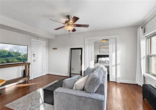 Photo 2 of Condo for sale at 323 Emanuel Cleaver Ii Blvd #8C, Kansas City, MO 64112 | MLS# 2635099 | Listing updated on 2026-08-05