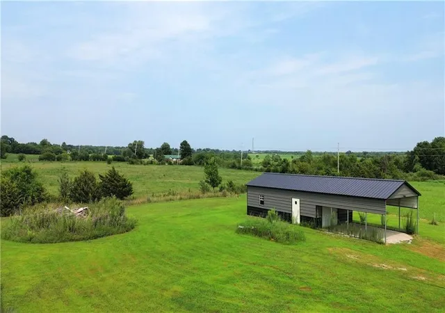 1st image of 138 Bald Eagle Dr, Linn Valley, KS 66040 | MLS# 2635102