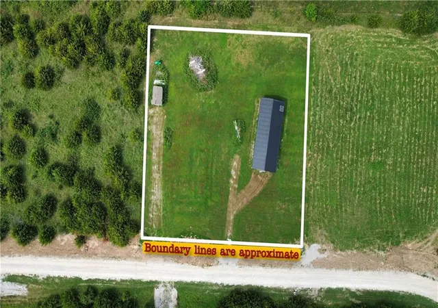 2nd image of 138 Bald Eagle Dr, Linn Valley, KS 66040 | MLS# 2635102