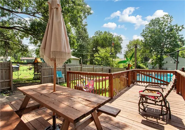 4th image of 16409 E 31St Ter S, Independence, MO 64055 | MLS# 2635104
